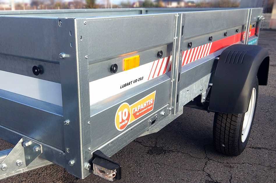 Легковий причіп Любарт