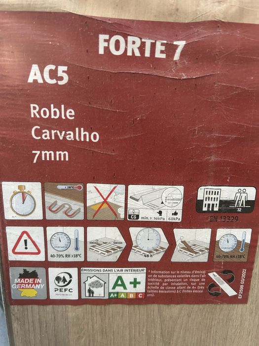 Pavimento flutuante laminado Carvalho forte 7 mm