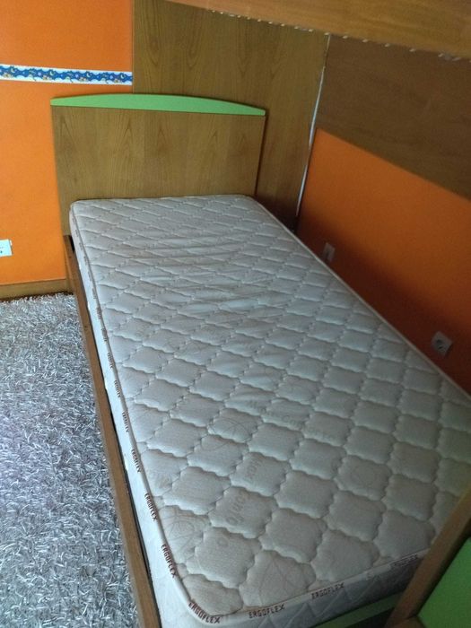 Beliche  + Colchões