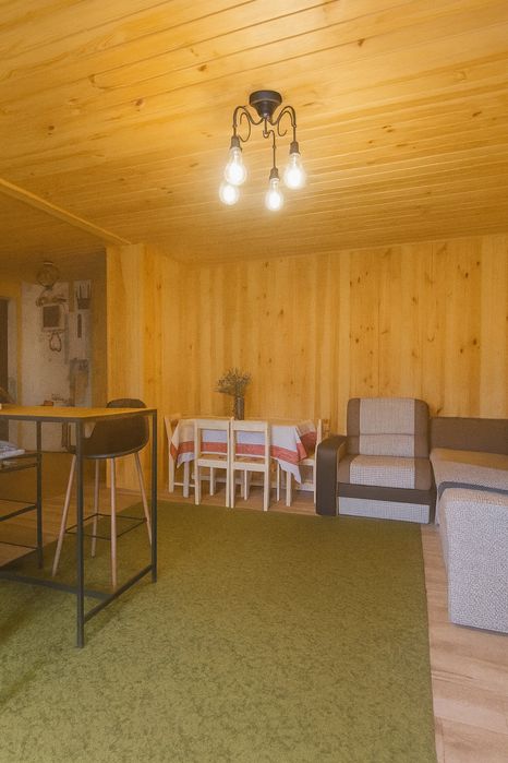 Будинок -дача в живописному місці серед природи