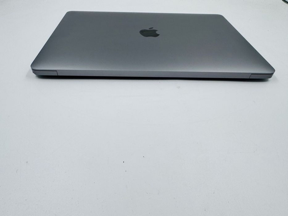 99% акумулятора Apple MacBook Air 13 2020 M1 16GB RAM 256GB SSD Space Gray IL7663