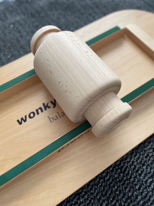 Wonky Board Balance Board – New with Non-Slip Mat