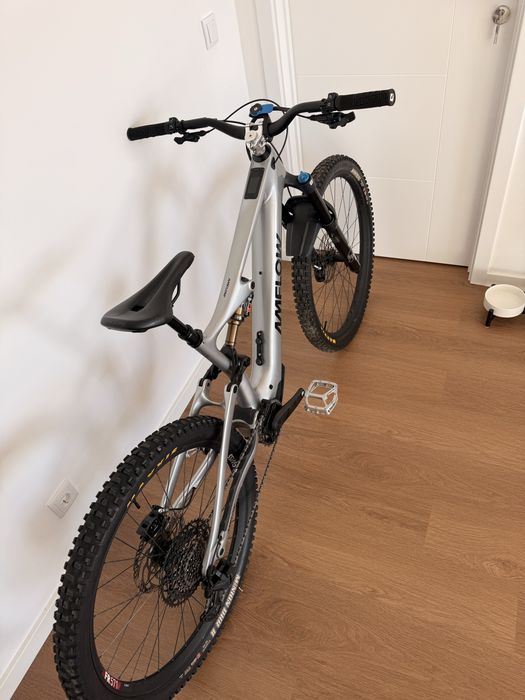 E-MTB DJI Amflow PL carbon (mullet)