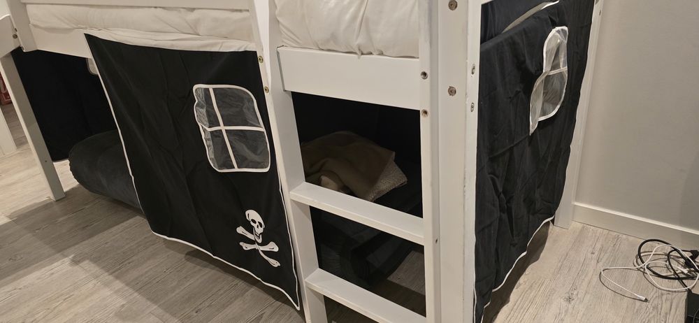 Beliche Cama individual  com  colchão  - estilo pirata com escorrega e