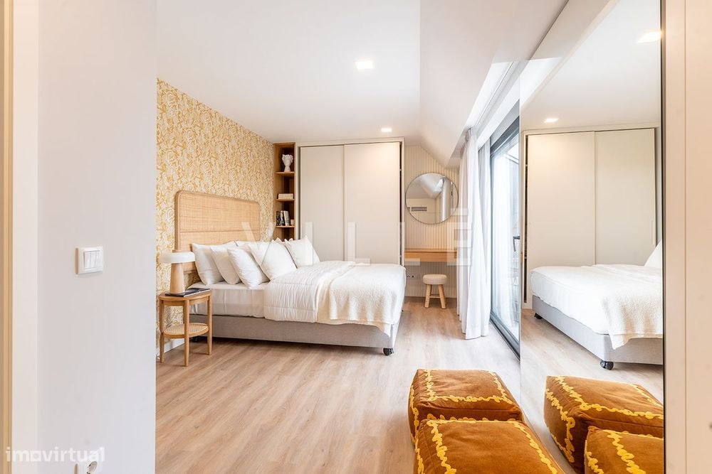 Exclusivo Apartamento T4 Duplex com Varanda e Terraço com vistas