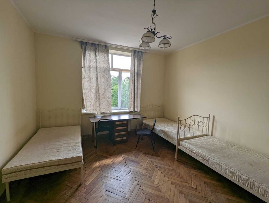 Приміщення під офіс в центральній частині міста_M