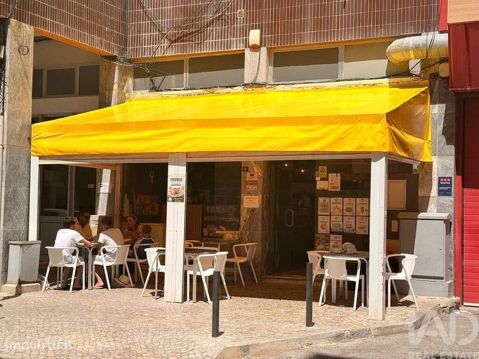 Café / snack-bar em Quarteira de 145,00 m2