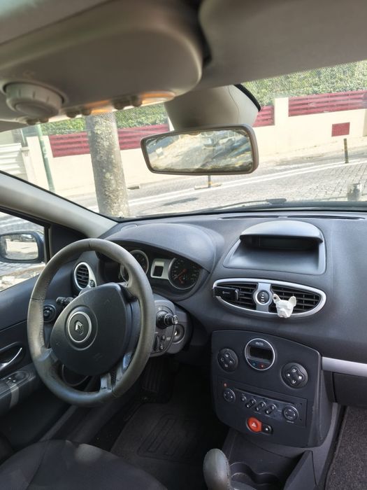 Renault Clio — fotografia 5
