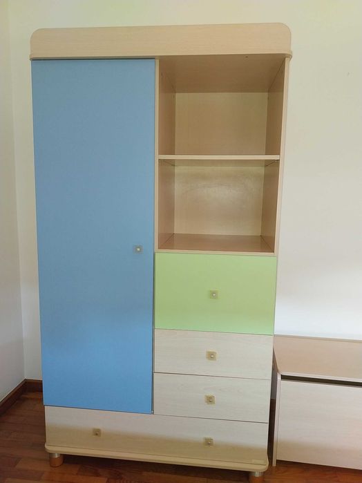 Quarto Infantil Completo Micuna – Cama Evolutiva + Roupeiro + Cómoda + Mesinhas