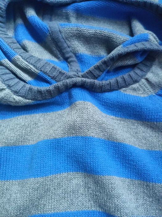 Sweterek z kapturem 5-6 lat