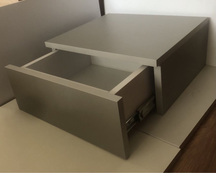 Навісна тумбочка, приліжкові тумбочки