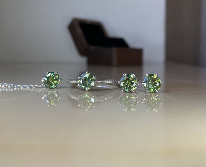 Муасаніт конкурент діамантів синьо-зелений муассанит