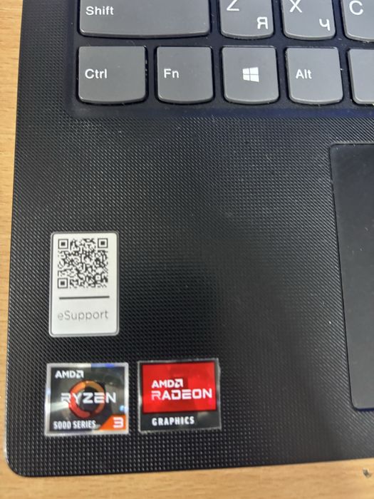 Ноутбук Lenovo V15 G2 / AMD Ryzen 3 5300U / 8GB RAM / 256GB SSD Терміново !!!