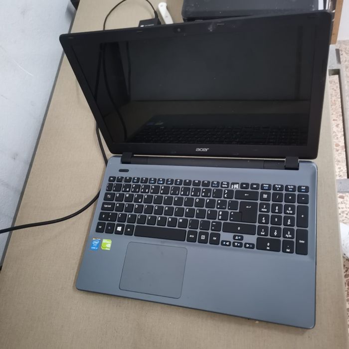 portáteis Hp e Acer