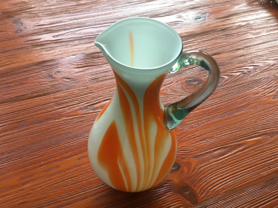 Dzbanek, szkło artystyczne, huta Ząbkowice, PRL