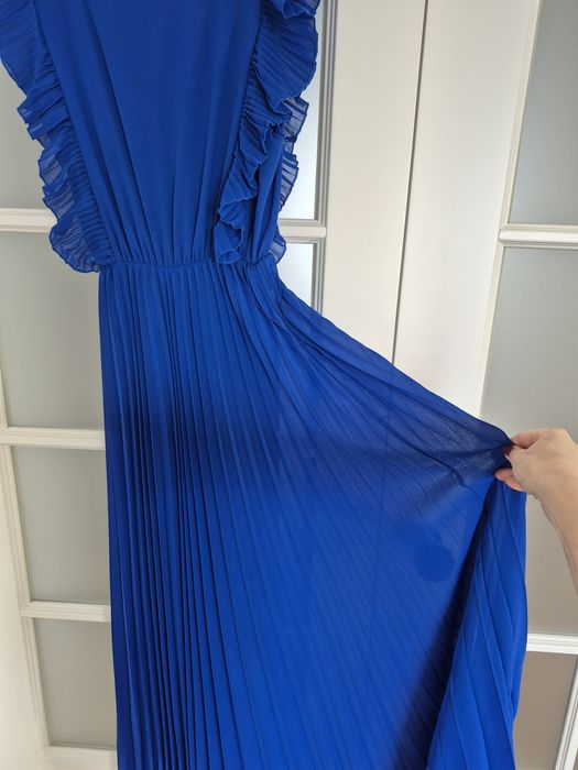 Sukienka maxi plisowana