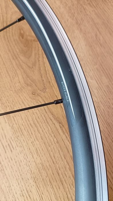 Koło Specialized Axis tydzień w użyciu