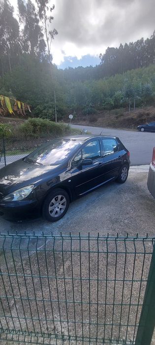 Peugeot Ano 2004
