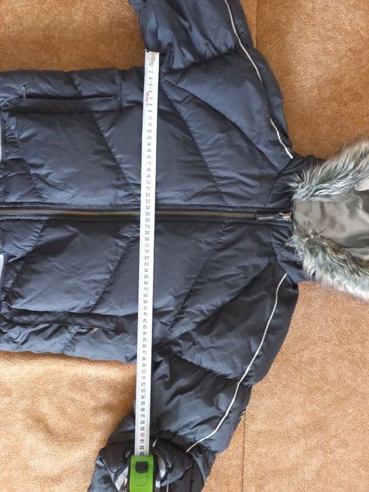 Жіноча зимова куртка