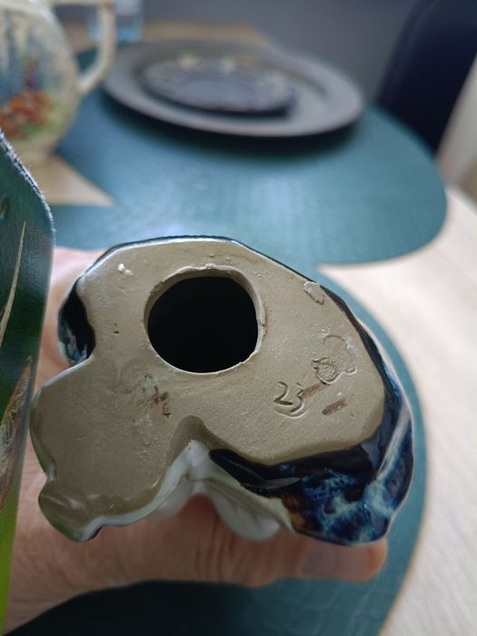 Stara figurka z porcelany