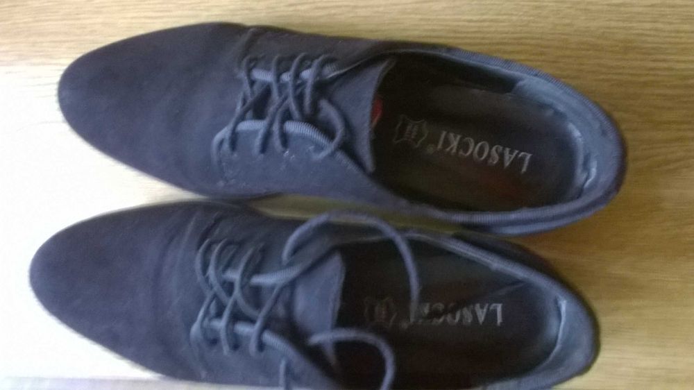 Półbuty czarne zamszowe rozmiar 36 "'Lasocki""