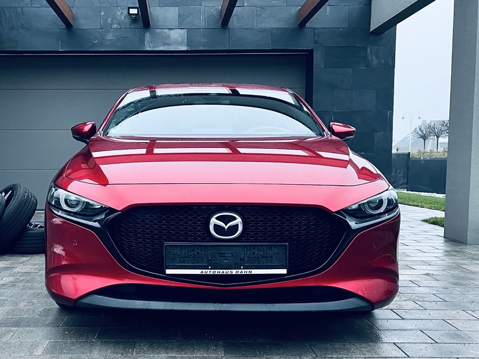 MAZDA 3 2.0 /180km / Bose / sport