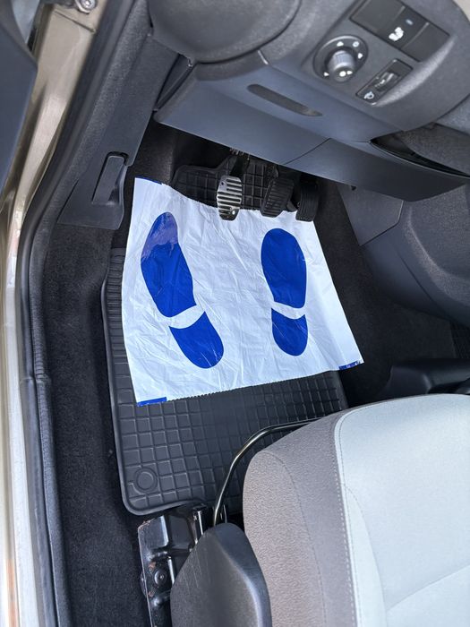 Profesjonalne pranie tapicerki samochodowej i meblowej