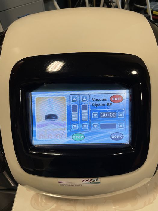 Equipamento radiofrequencia com vacoterapia