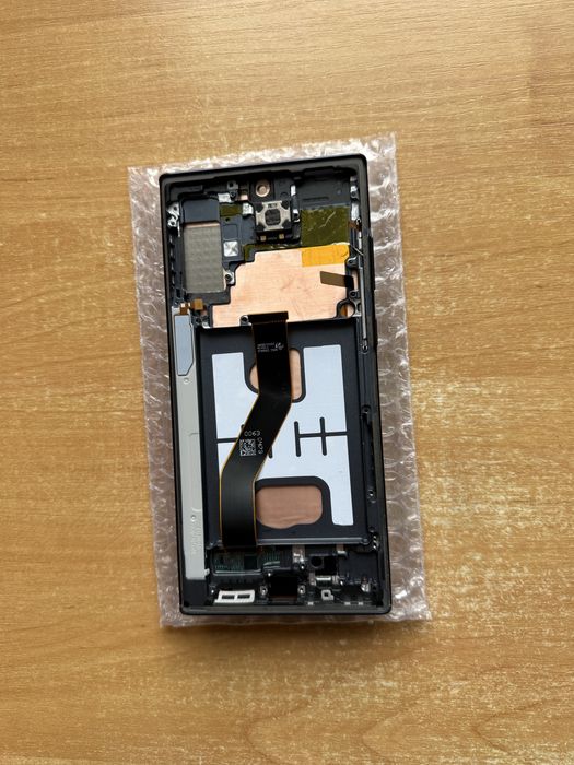 Дисплей Samsung Galaxy Note 10 Plus с рамкой черный экран и сенсор