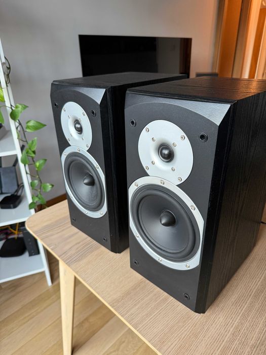 Sven KF-21 - glosniki komputerowe 2.0 z pudelkiem