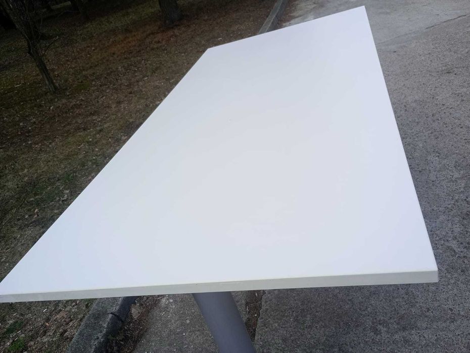 Biurko 160x80 biurka stoły białe KINNARPS regulowana h manualnie