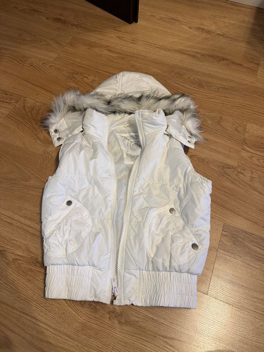 Kamizelka biala z kapturem
