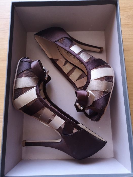 Sapatos novos,35,castanhos e beje,"Paula Soler"