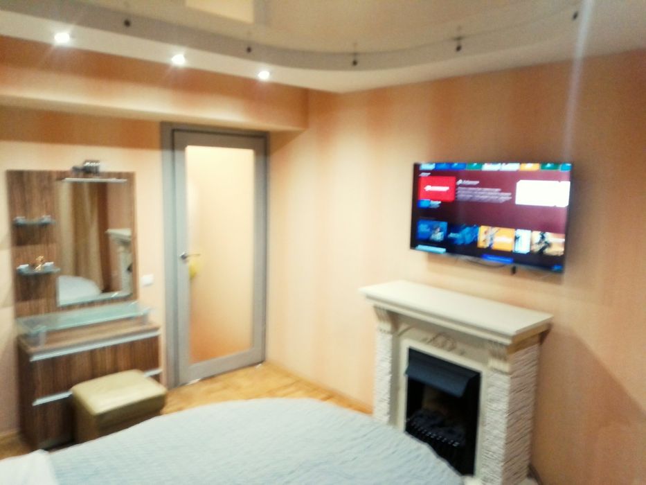 Сдам 2 х ком  квартиру по суточной,почасово.