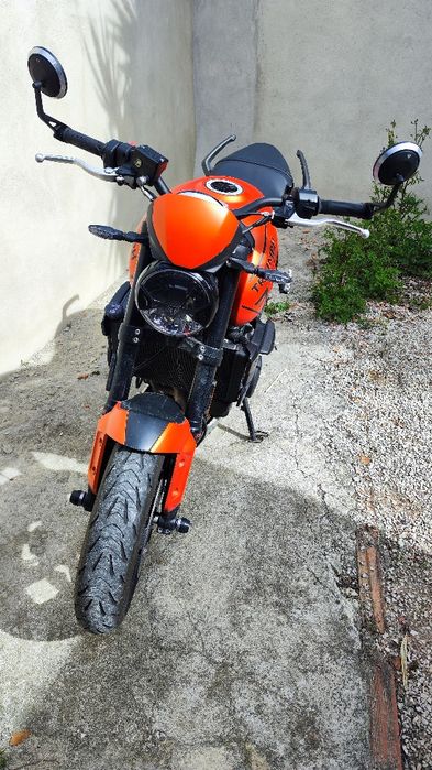 Triumph Trident 660