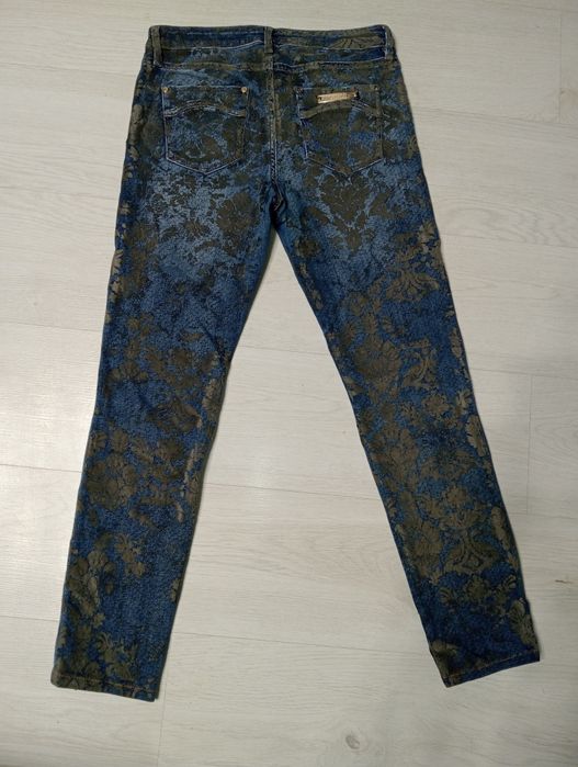 Джинси від Roberto cavalli