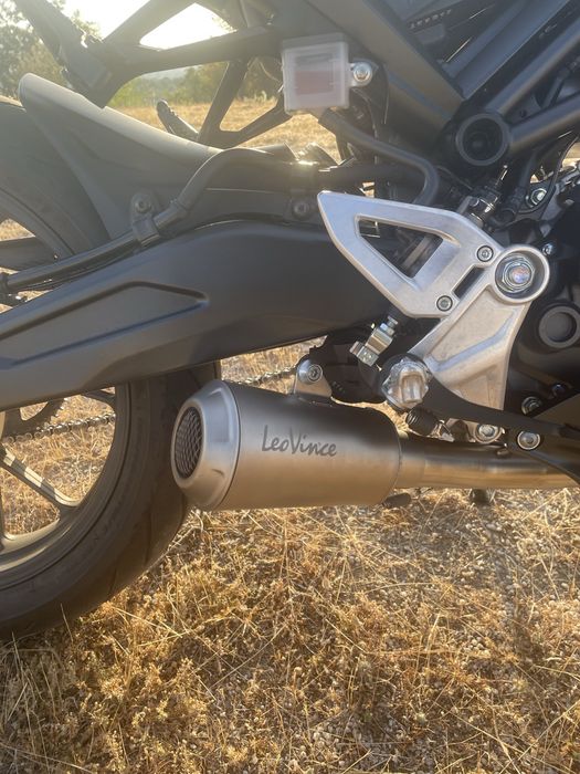 Escape leovince lv-10 para cb125r