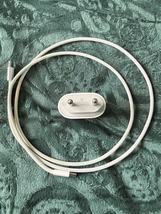 Oryginalna ładowarka Apple 20W