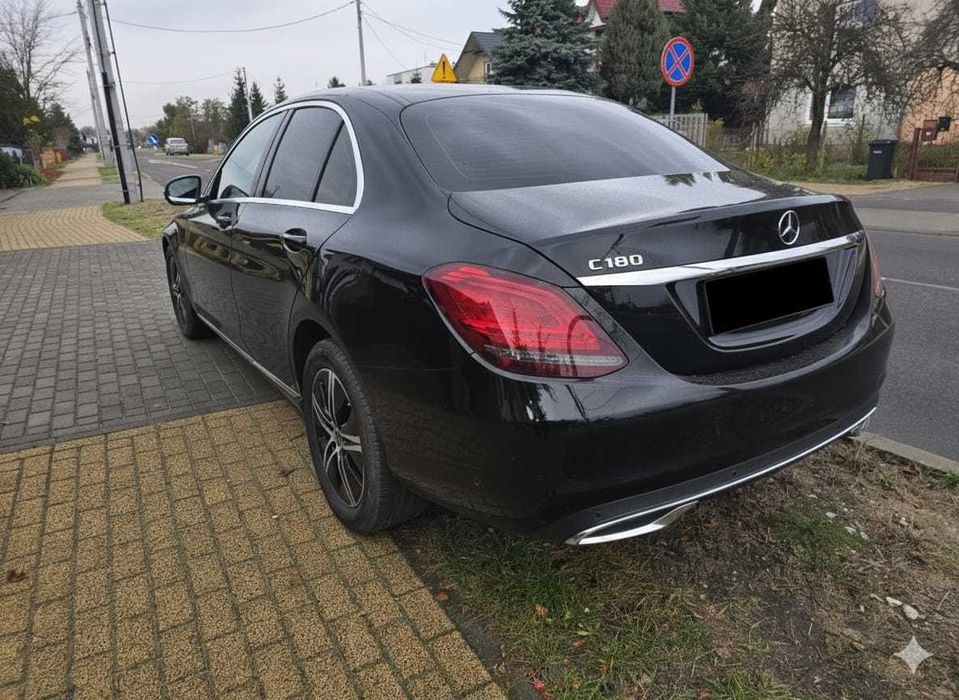Mercedes-Benz Klasa C 180 9G-TRONIC