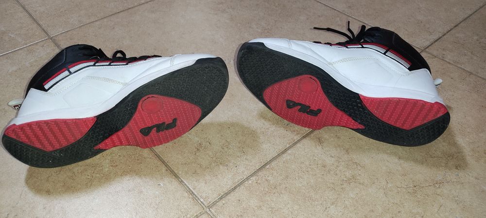 Sapatilhas basketball nº42 (FILA)