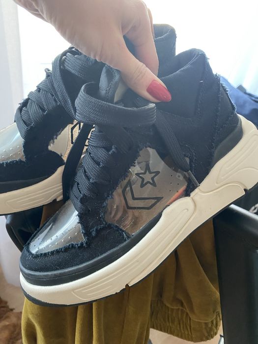 Converse transparentne polecam