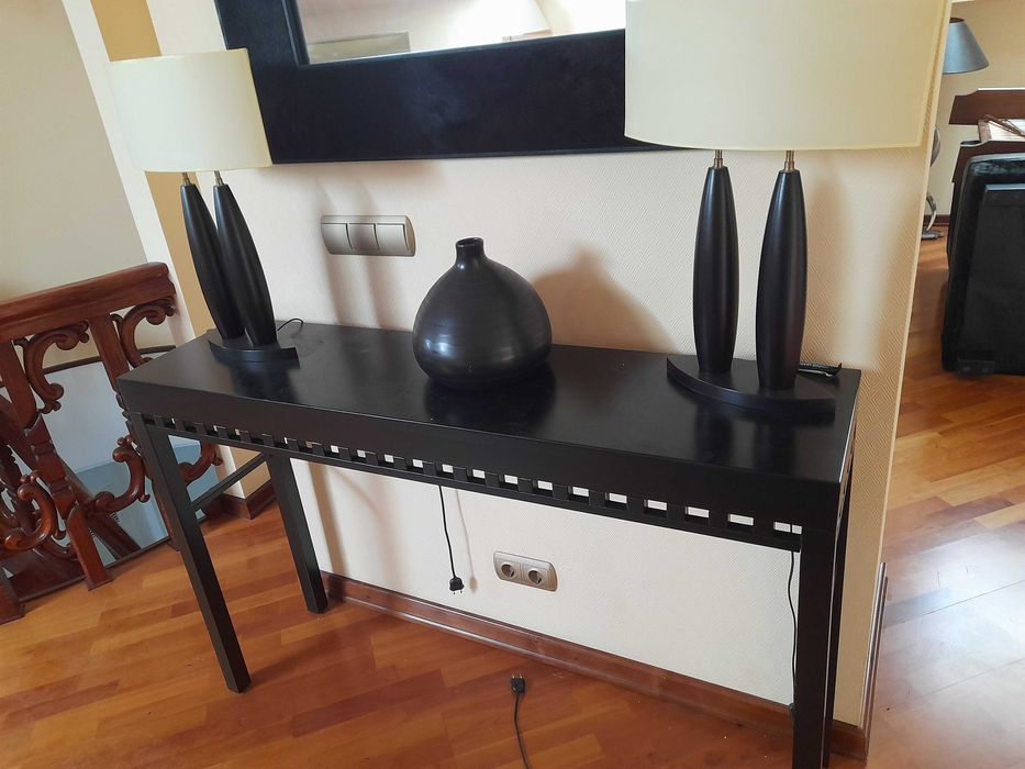 Комплект чорне дерево, стіл, дзеркало світильники. Африканський стиль