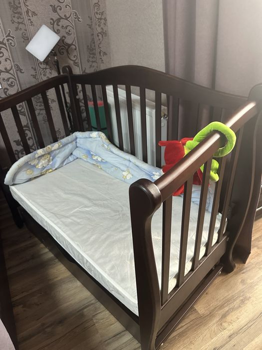Дитяче ліжко майже нове