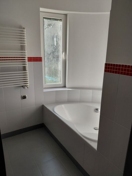 Dom do zamieszkania 4 sypialnie salon kuchnia