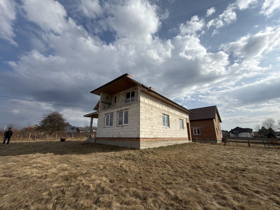 Продається будинок у с. Стадники (Львівська обл.).