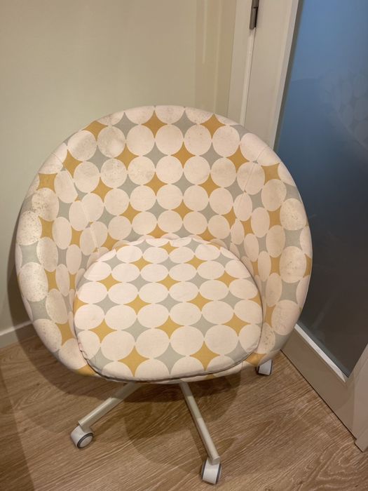 Cadeira Giratória Escritório Super Confortável - Suporta até 110kg