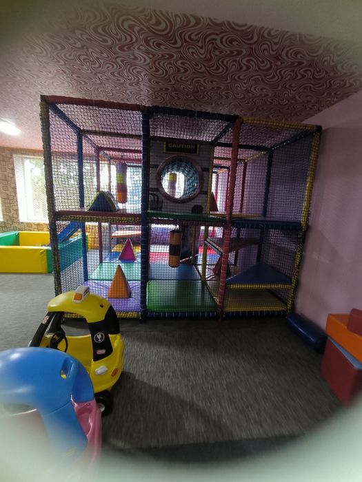 Лабіринт дитячий ігровий з басейном