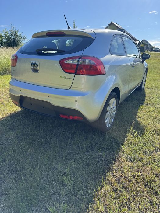 Kia rio 2012   1.1crdi
