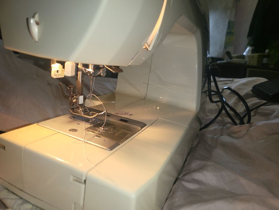 Minerva M32Q швейна