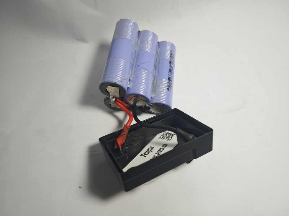 LiFePO4 аккумулятор 6,4V 6Ah с BMS в заводском корпусе 6В 4Ач